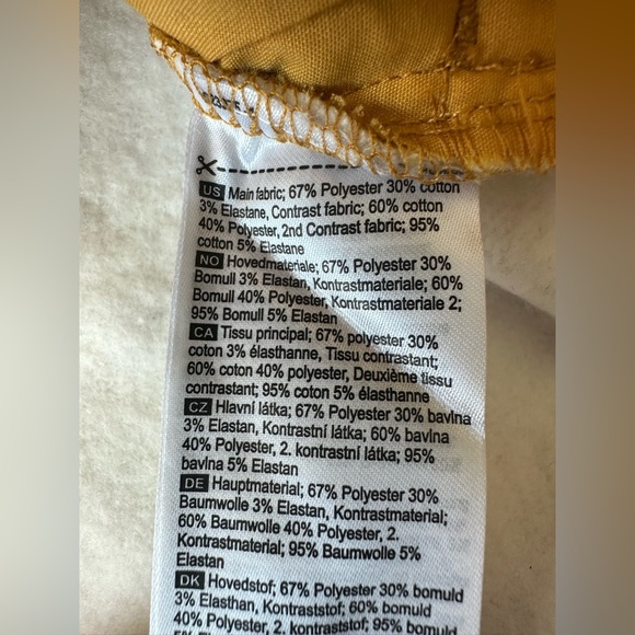 Kari Traa Ruth Midlayer Print Half Zip Sweatshirt - Picture 6 of 7